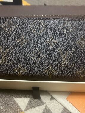 Louis Vuitton Clemenceau Monogram Canvas Zip Around Wallet